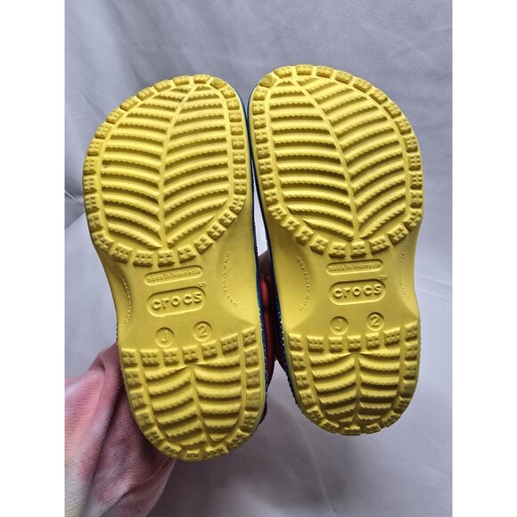 KIDS CROCS X DISNEY SNOW WHITE CLASSIC CLOG Size JR 2 - Picture 11 of 12